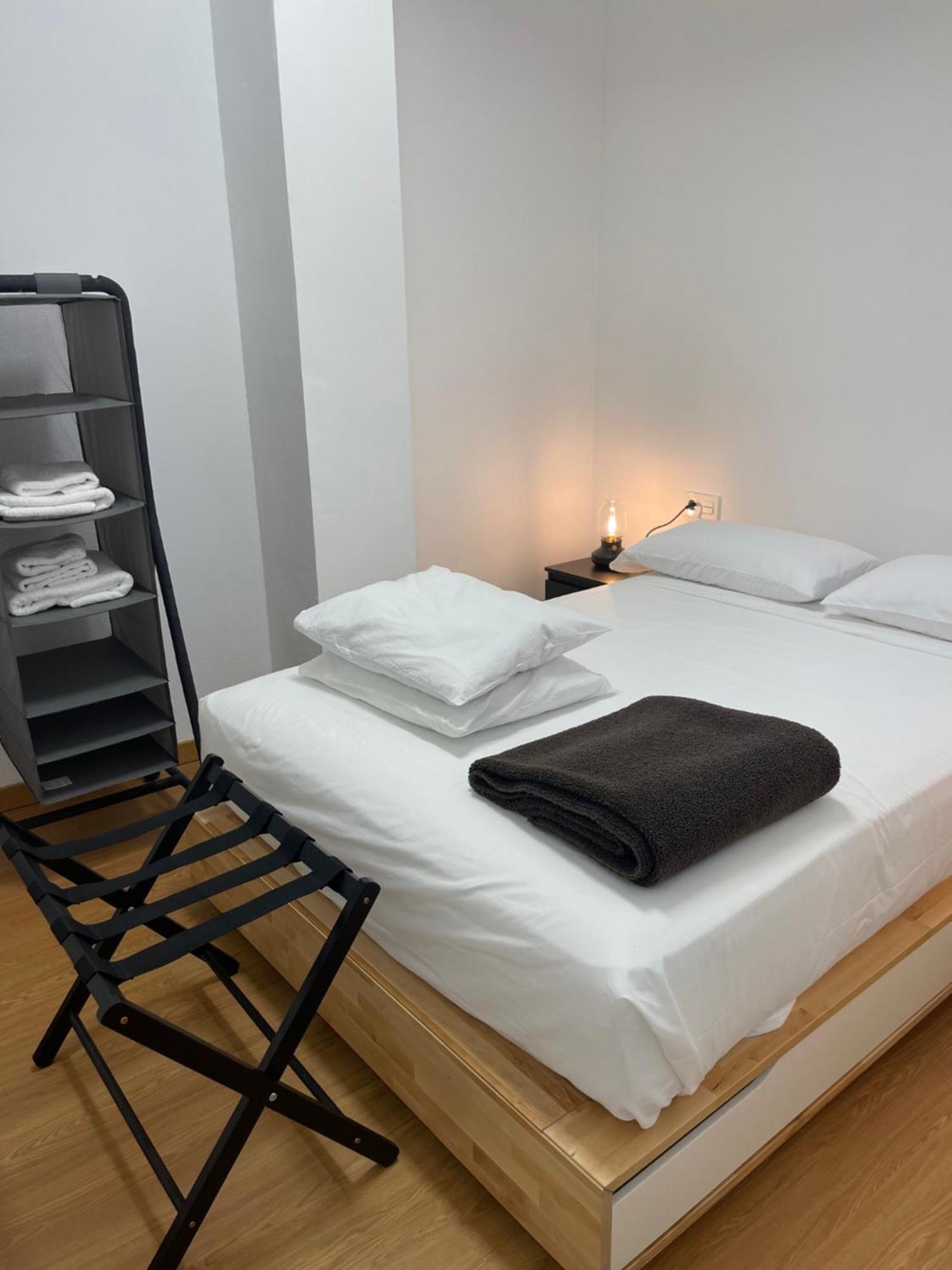 Apartamento Calle Rodrigo De Triana Con Opcion De Parking Sevilla Exterior foto