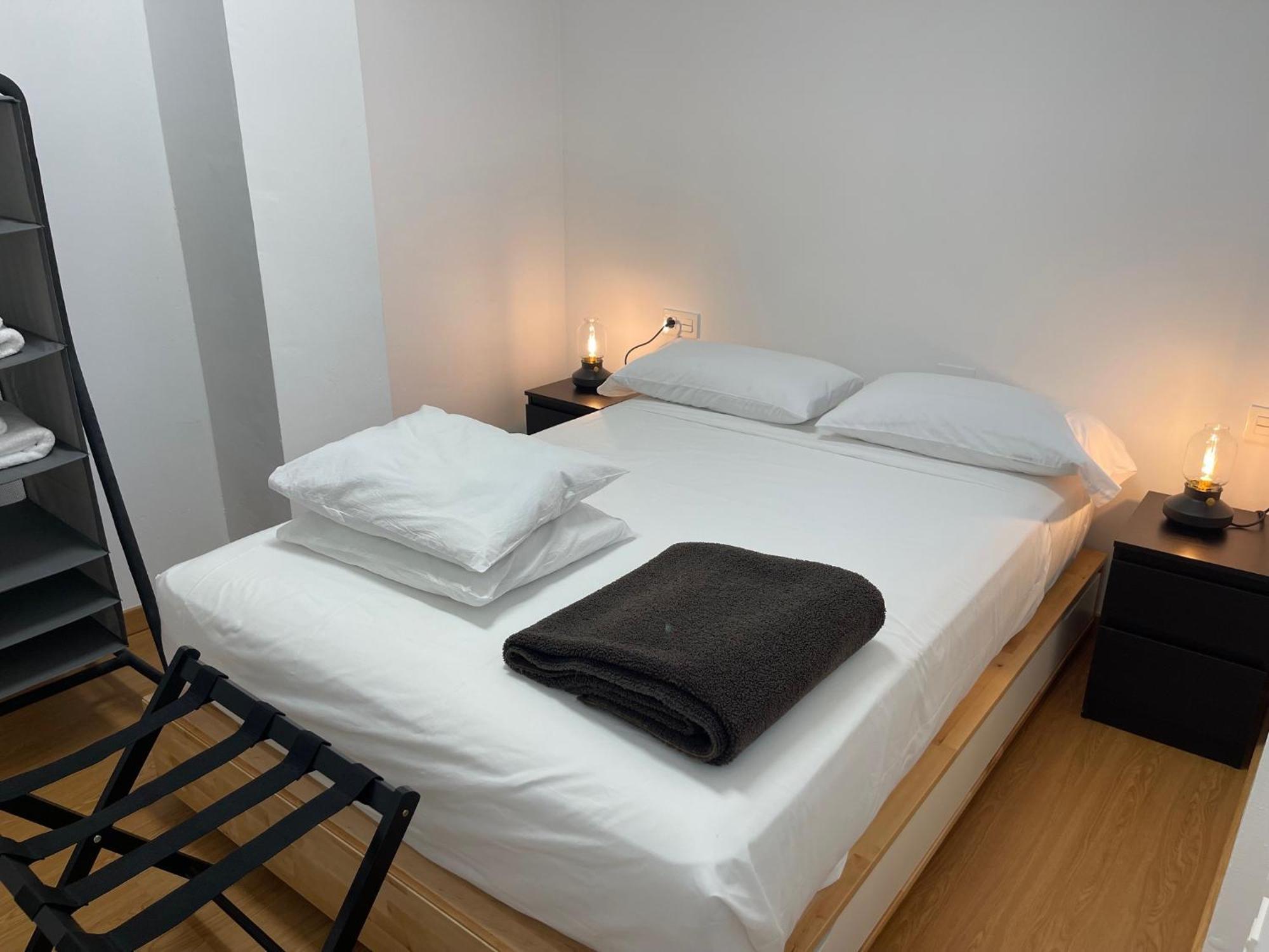 Apartamento Calle Rodrigo De Triana Con Opcion De Parking Sevilla Exterior foto