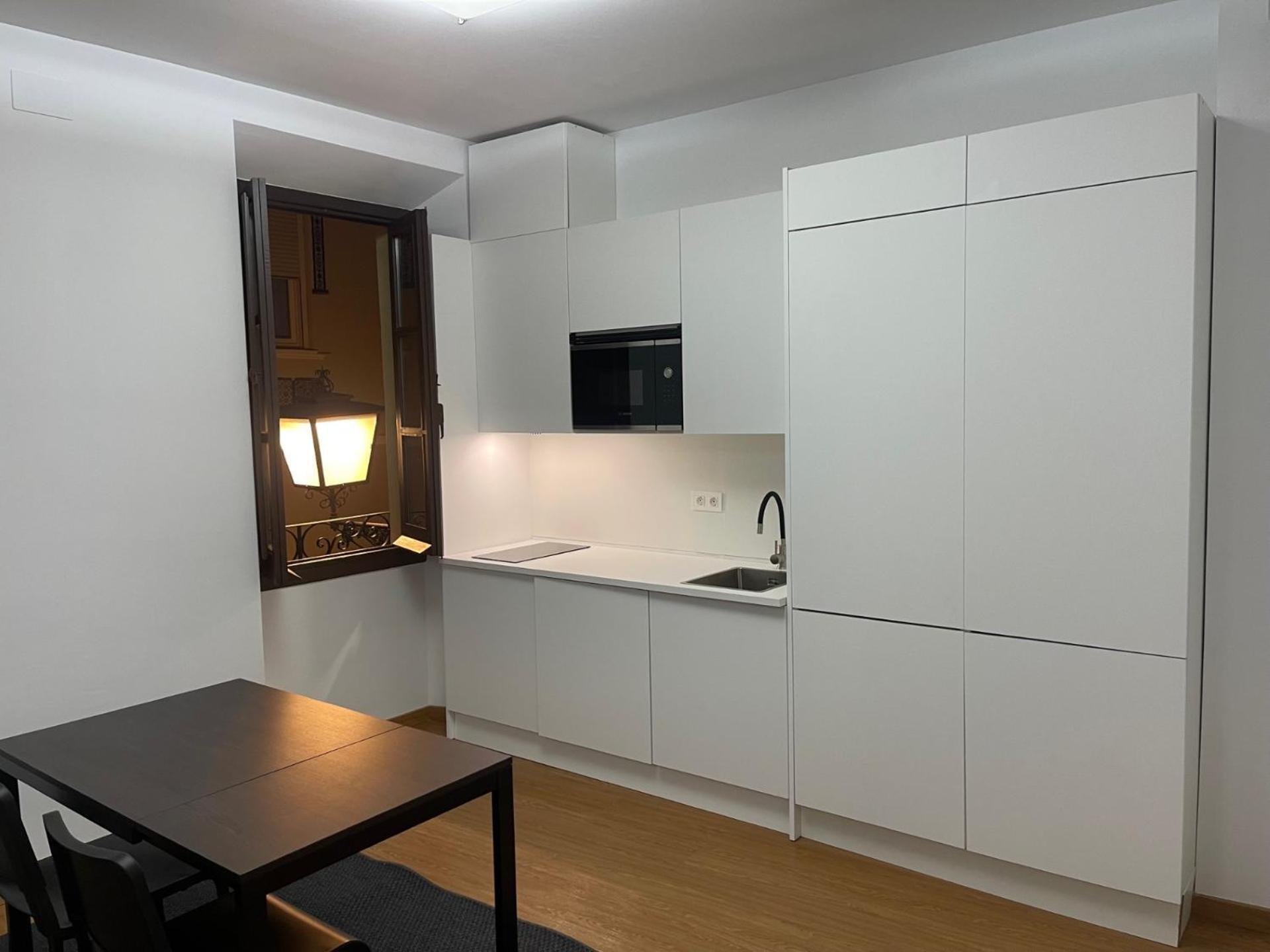 Apartamento Calle Rodrigo De Triana Con Opcion De Parking Sevilla Exterior foto
